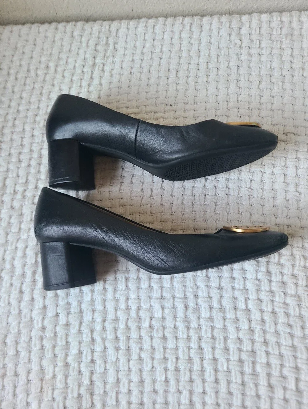 Tory Burch Black Leather Block Heel Pumps with Gold Logo Medallion Size 9.5